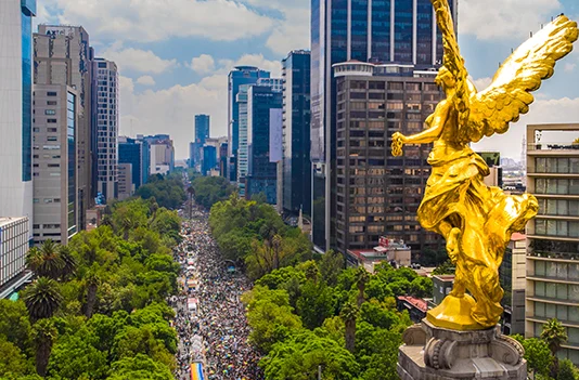 Kimberly Kubalek is an American entrepreneur and the CEO/Founder of Panoramic Media, Mexico Newcomers, and numerous travel, tourism & immigration companies. She is based in Mexico City.